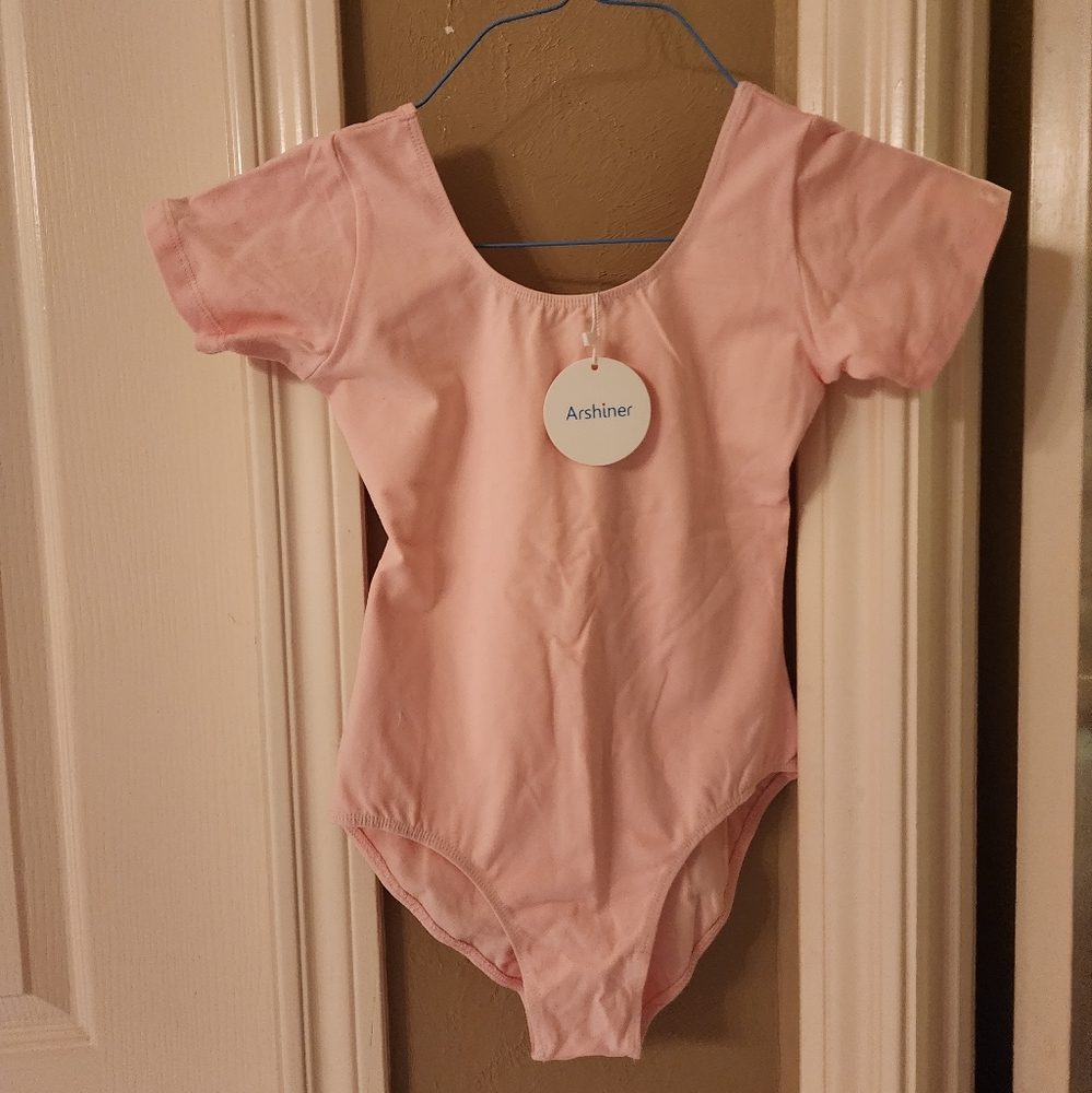 Brand new girl's pink leotard Arshiner